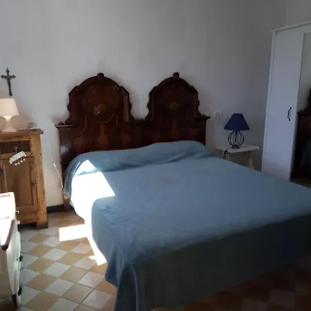 In Dimora Tipica Montale (Liguria)