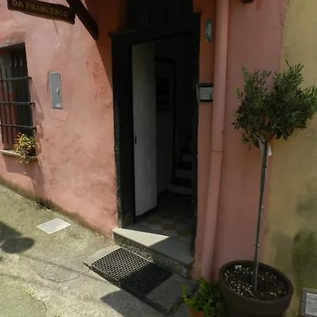 Apartment In Dimora Tipica Montale (Liguria)