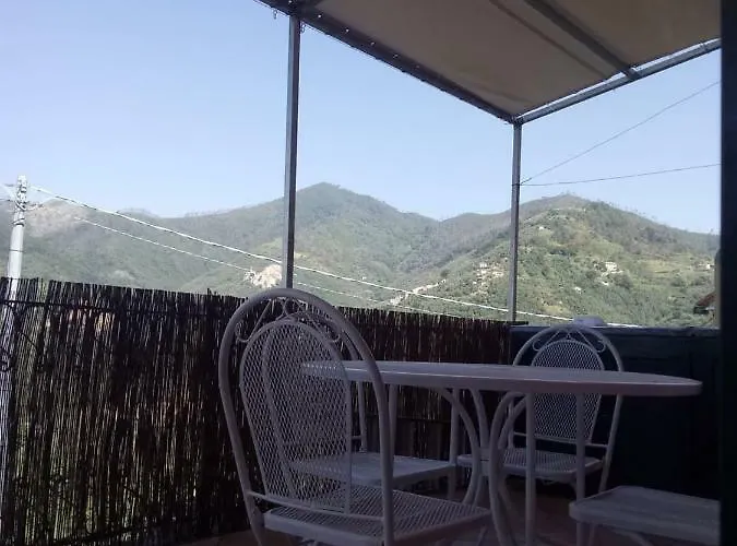 In Dimora Tipica Montale (Liguria)